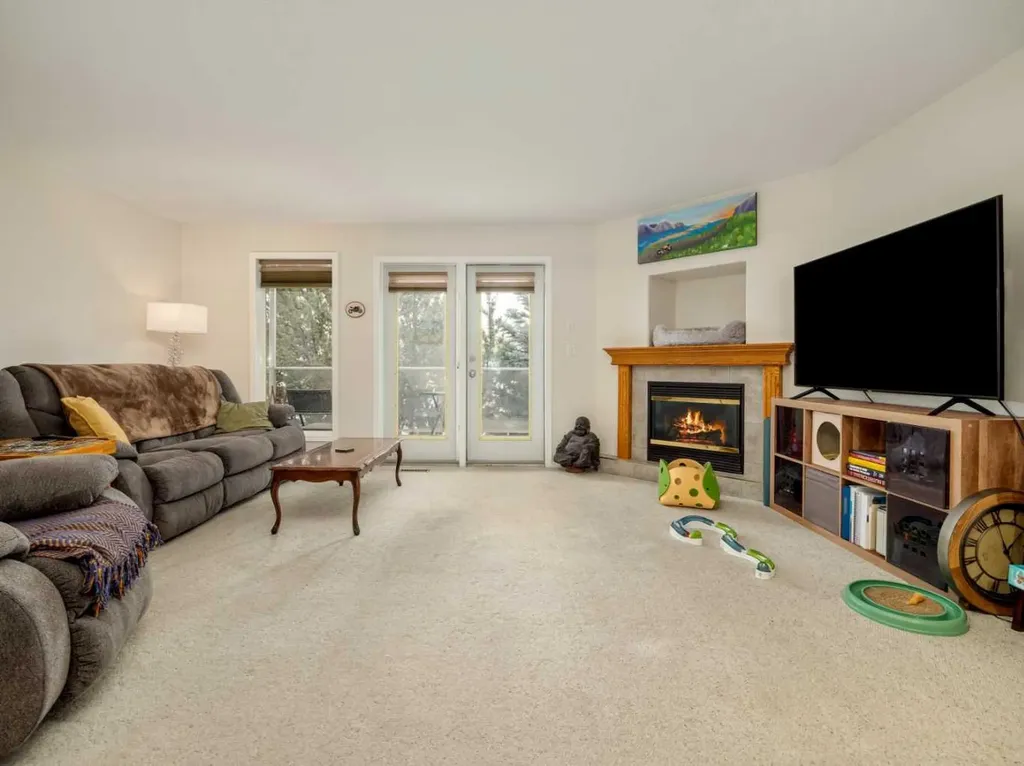 23 Chilcotin Lane W Lethbridge AB T1K 7L8