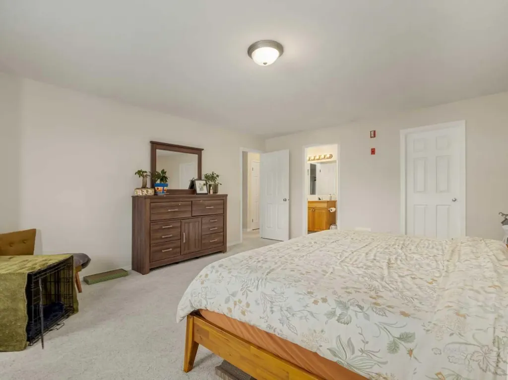 23 Chilcotin Lane W Lethbridge AB T1K 7L8