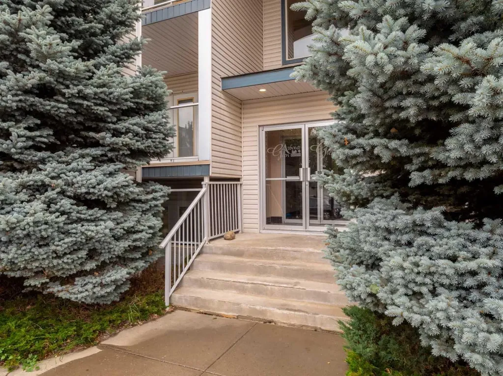23 Chilcotin Lane W Lethbridge AB T1K 7L8