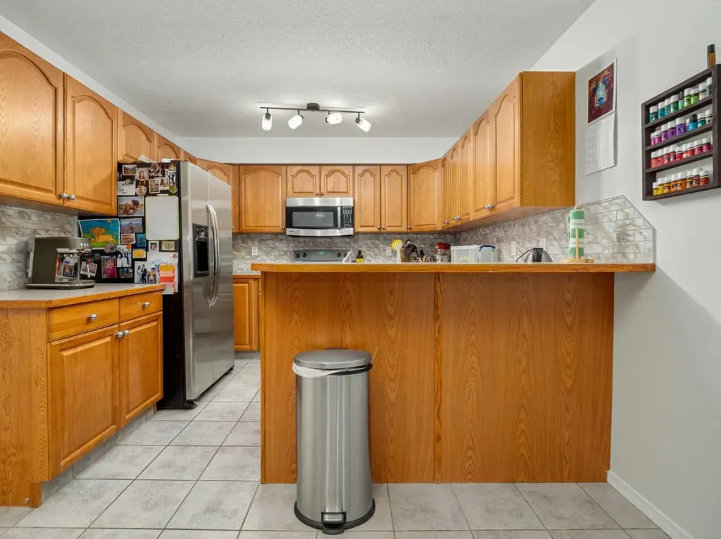 23 Chilcotin Lane W Lethbridge AB T1K 7L8