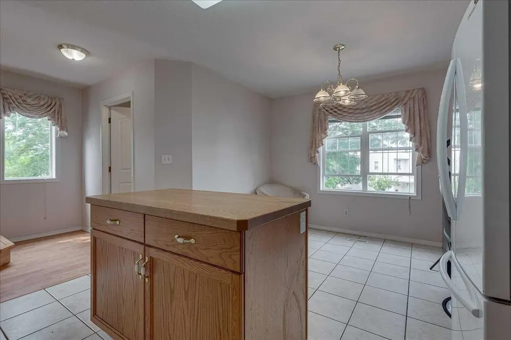 13 Kerry Wood Mews Red Deer AB T4N 7B8