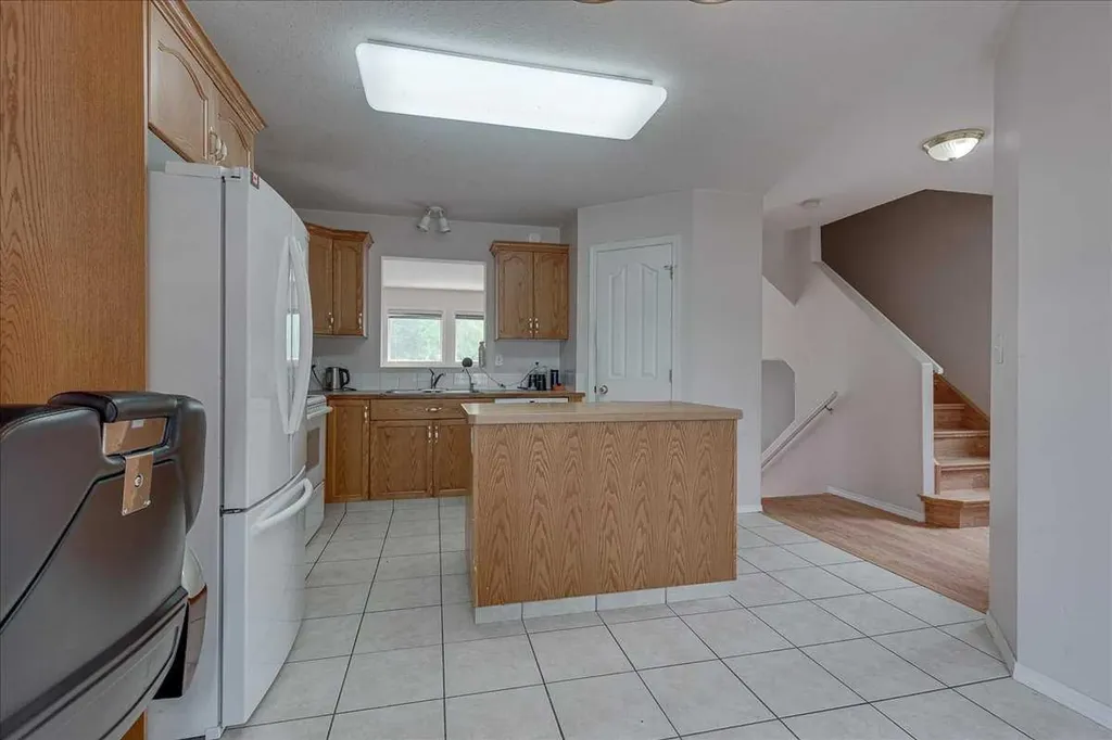 13 Kerry Wood Mews Red Deer AB T4N 7B8