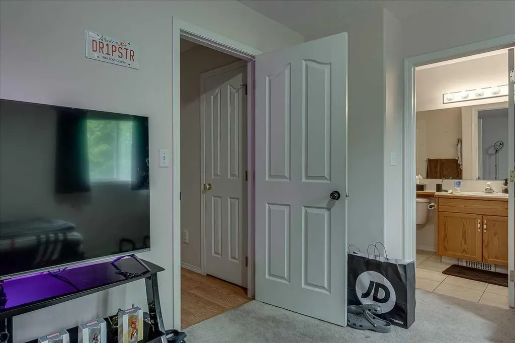 13 Kerry Wood Mews Red Deer AB T4N 7B8