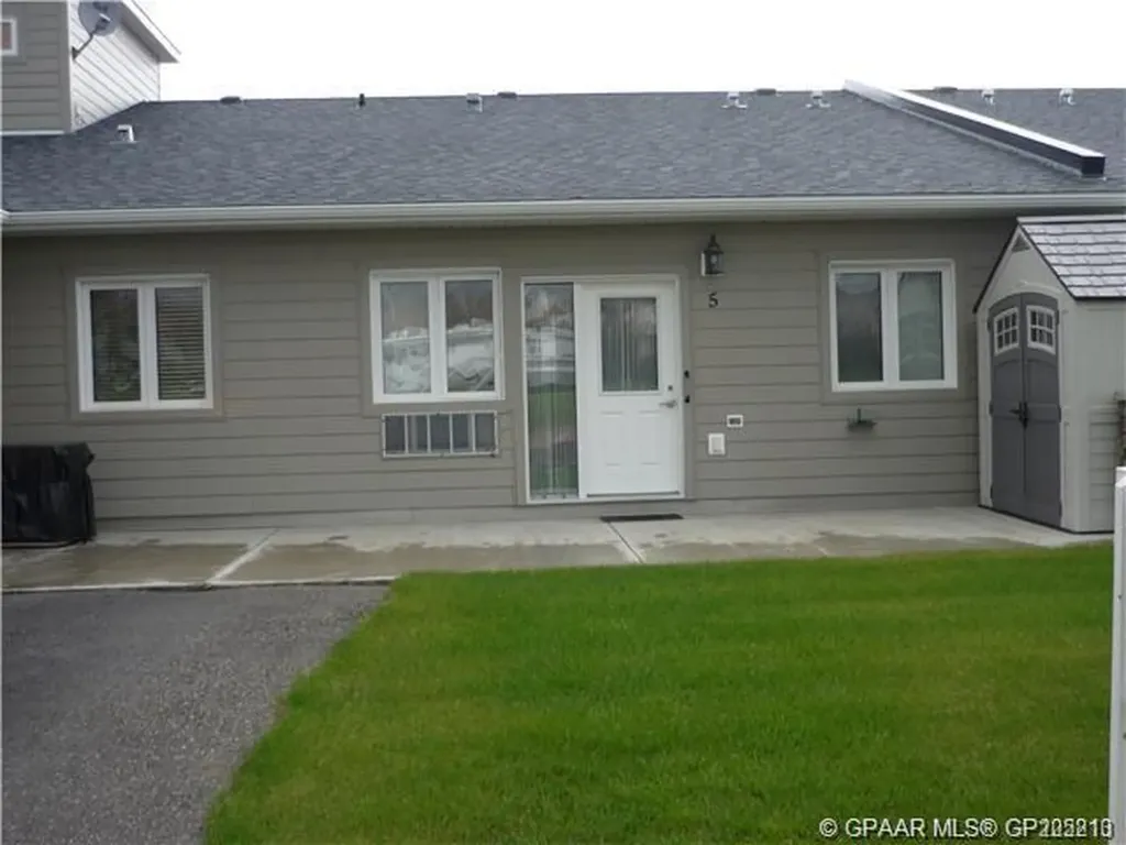4304 51 Street Spirit River AB T0H 3G0
