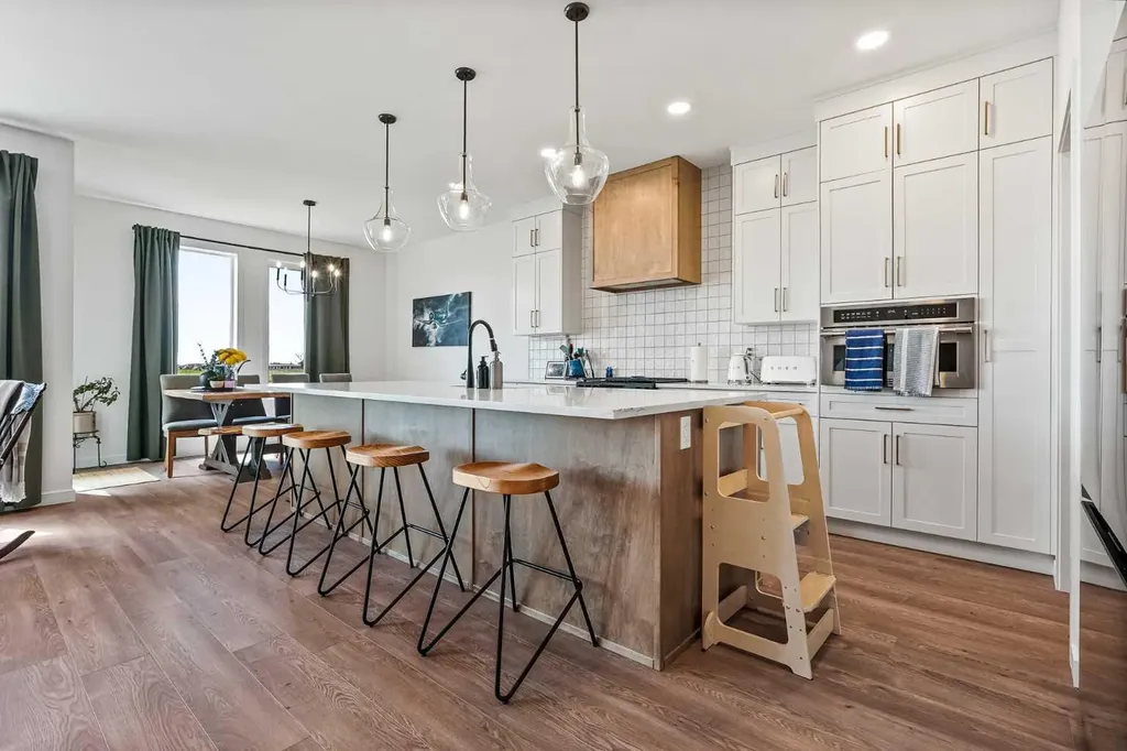 4618 31 Avenue S Lethbridge AB T1K 8J8