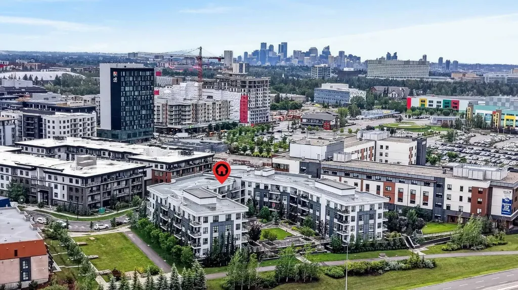 383 Smith Street NW Calgary AB T3B 6J9