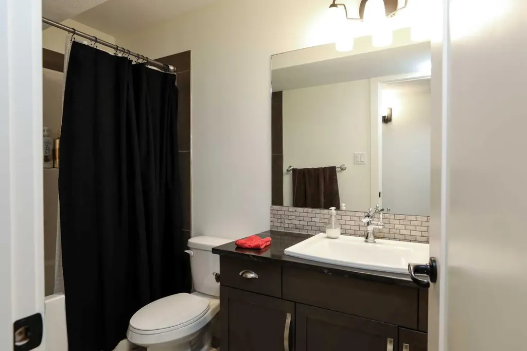 939 Maydell Palmer Vista N Lethbridge AB T1H7B7