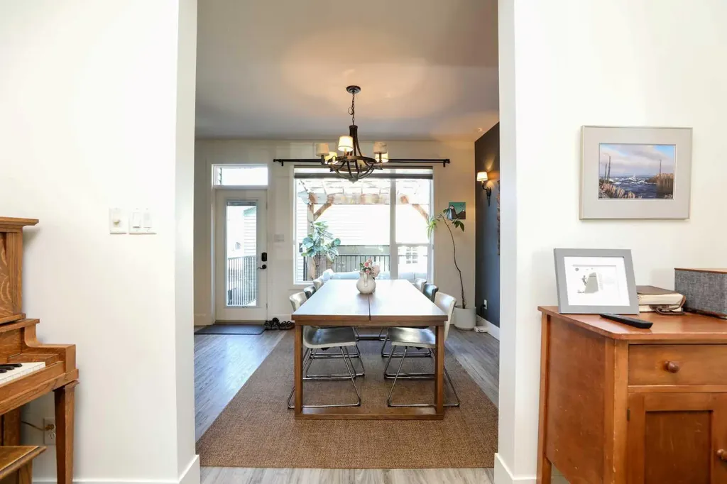 939 Maydell Palmer Vista N Lethbridge AB T1H7B7