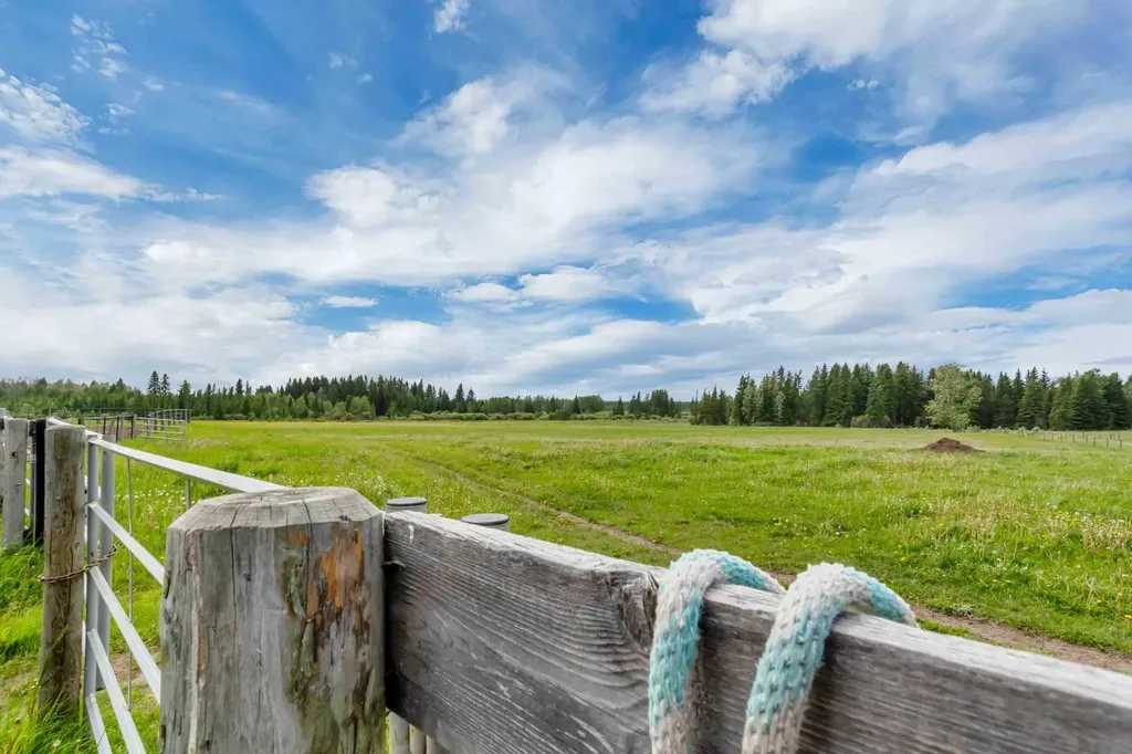 384082 22 Highway Rural Clearwater County AB T4T 1J6