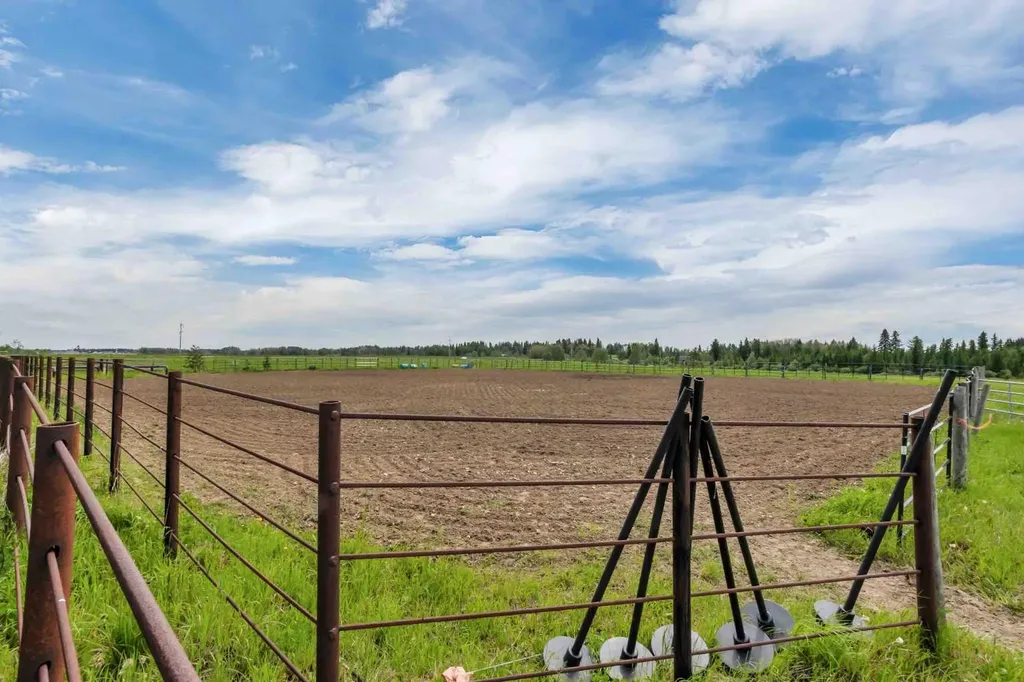 384082 22 Highway Rural Clearwater County AB T4T 1J6