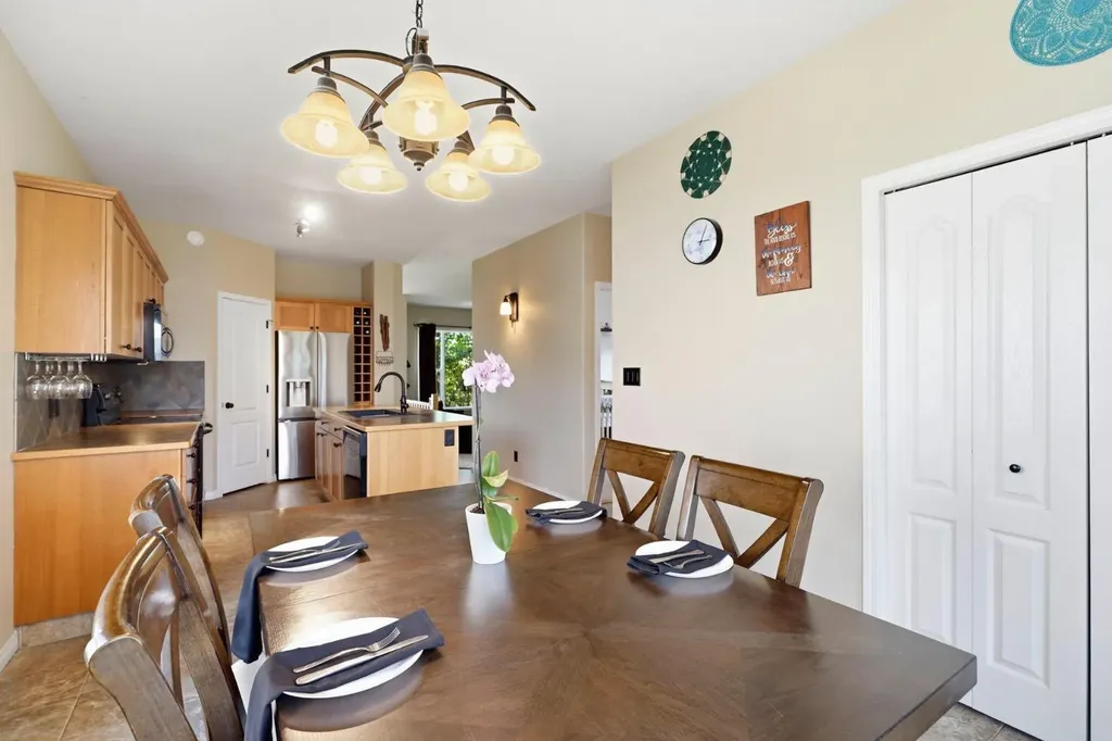 104 Oak Drive Red Deer AB T4P 0C8