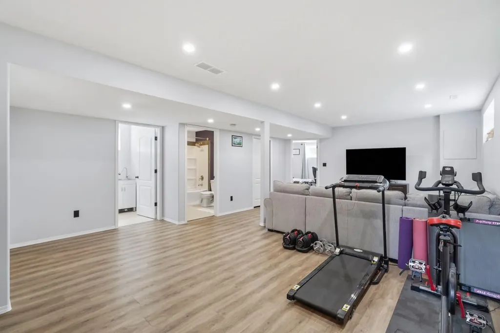 104 Oak Drive Red Deer AB T4P 0C8