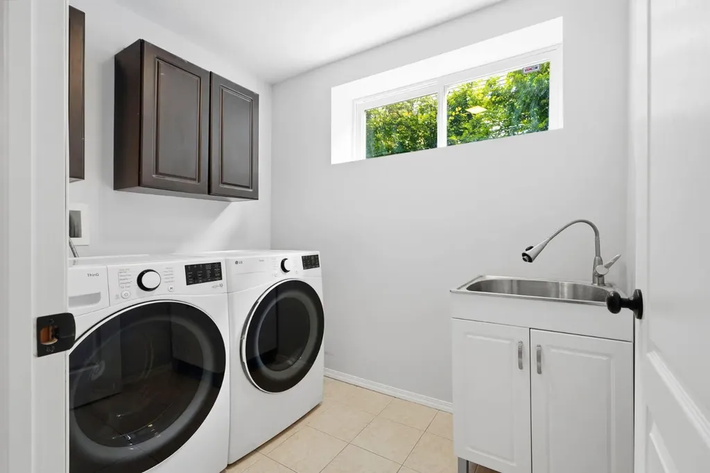 104 Oak Drive Red Deer AB T4P 0C8