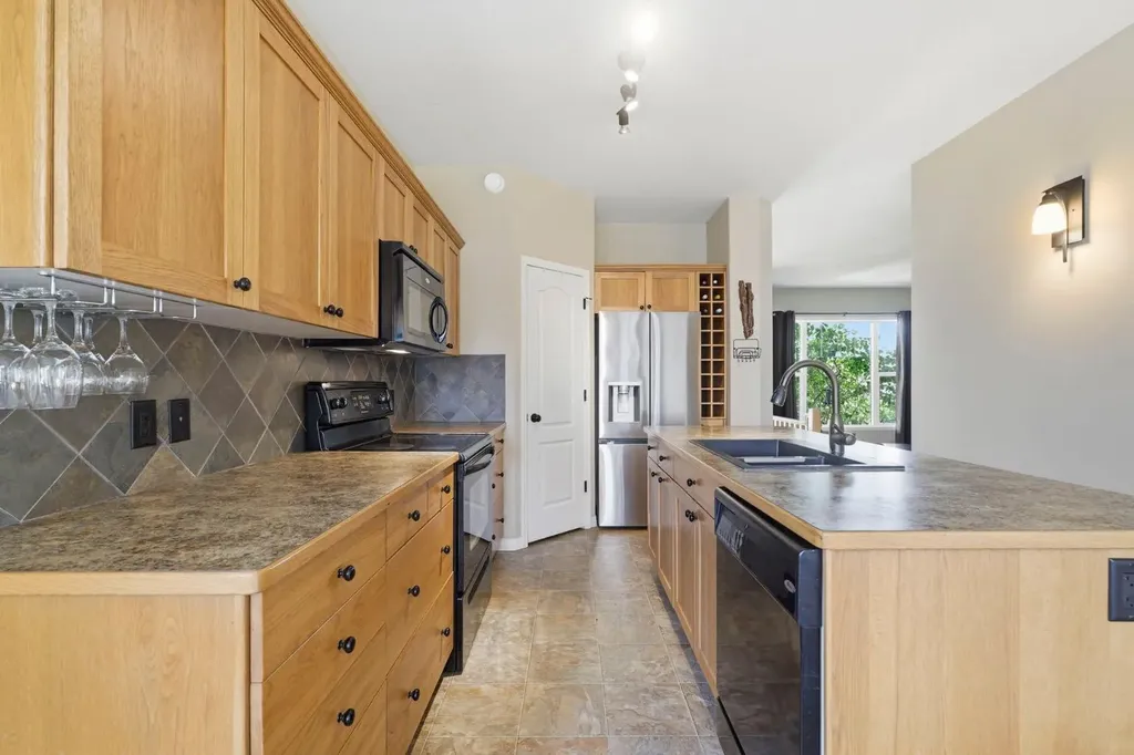 104 Oak Drive Red Deer AB T4P 0C8