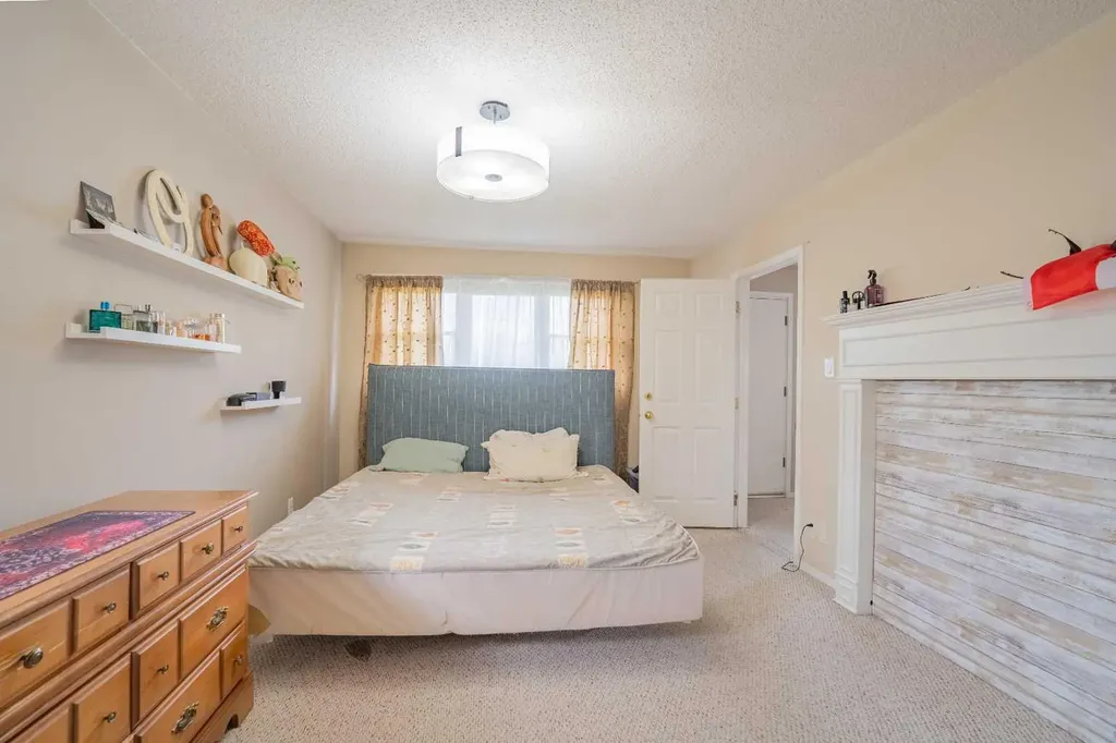 1306 1st Avenue Canmore AB T1W 1M4