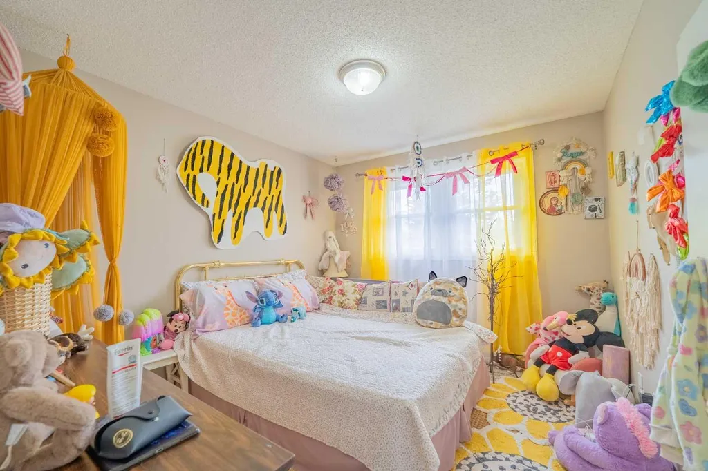 1306 1st Avenue Canmore AB T1W 1M4