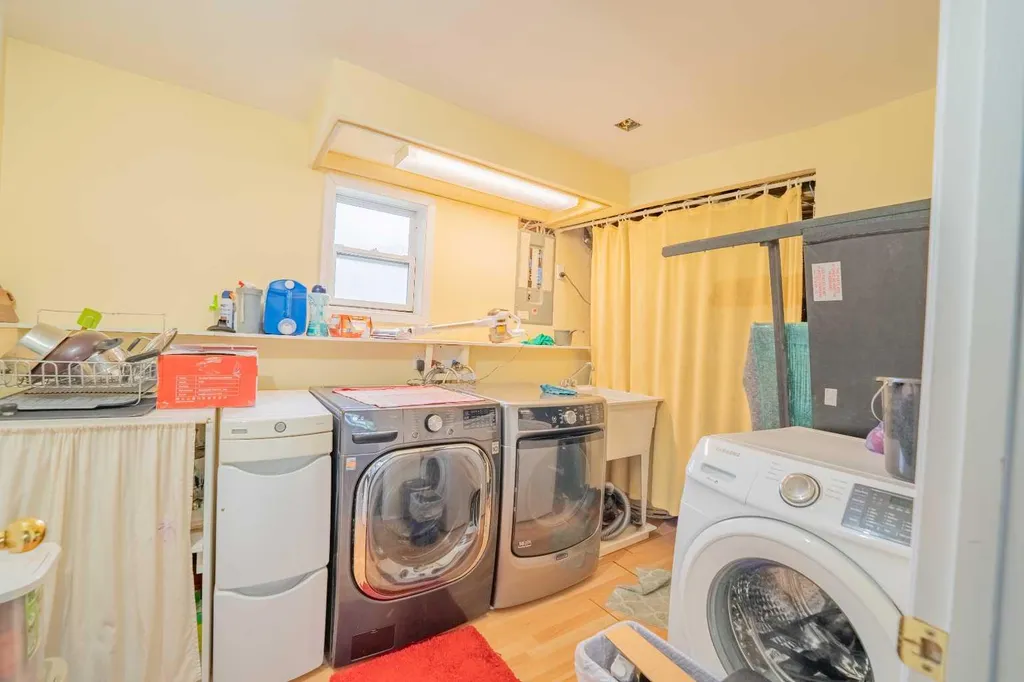 1306 1st Avenue Canmore AB T1W 1M4