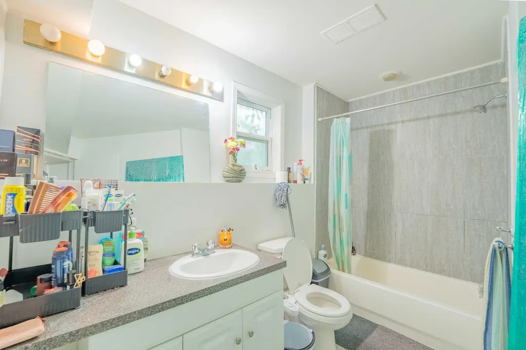 1306 1st Avenue Canmore AB T1W 1M4