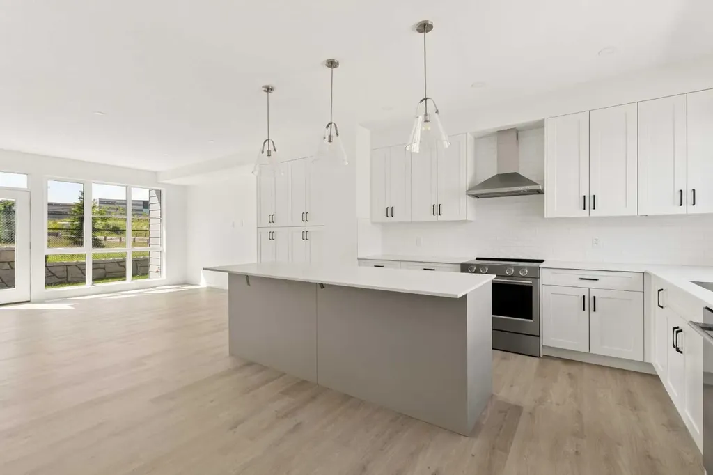 1453 Na'a Drive SW Calgary AB T3H 6H7