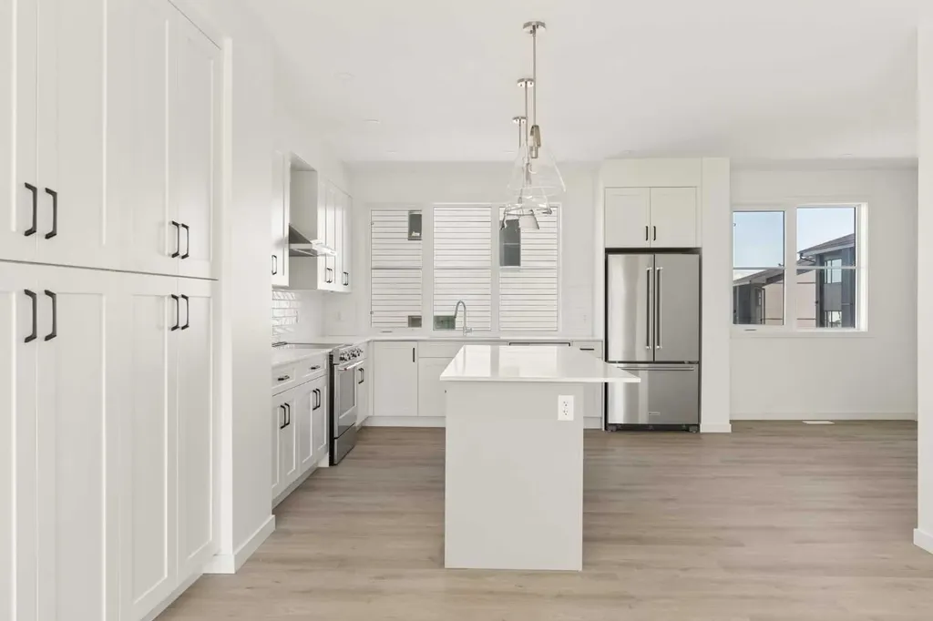 1453 Na'a Drive SW Calgary AB T3H 6H7