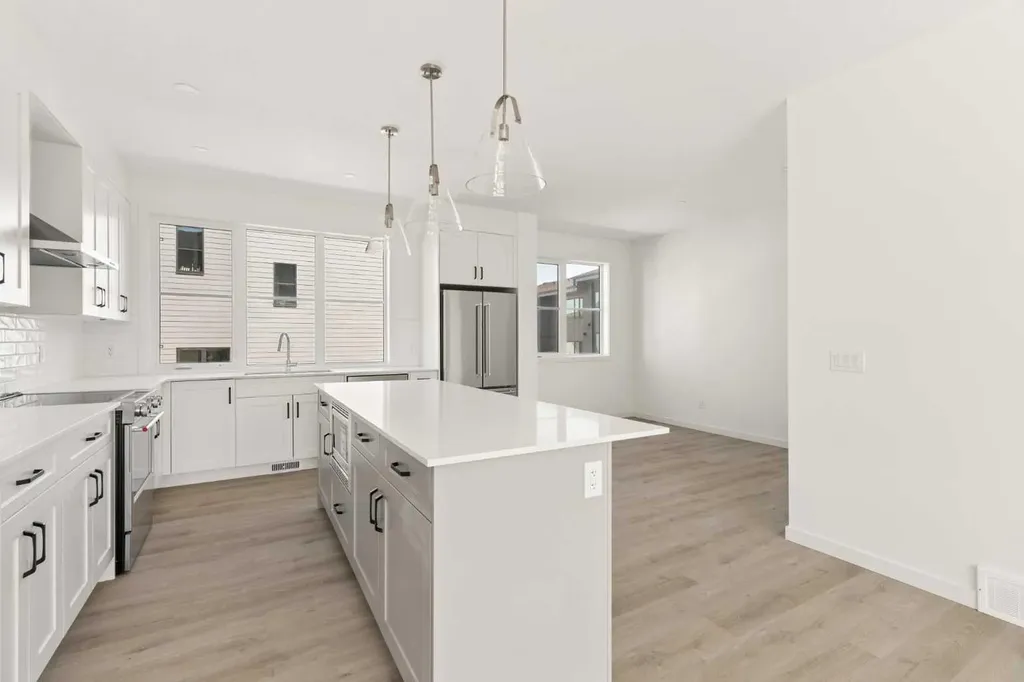 1453 Na'a Drive SW Calgary AB T3H 6H7