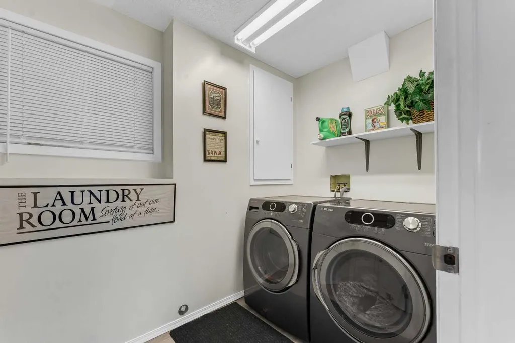 214 Shannon Drive SE Medicine Hat AB T1B 4A7