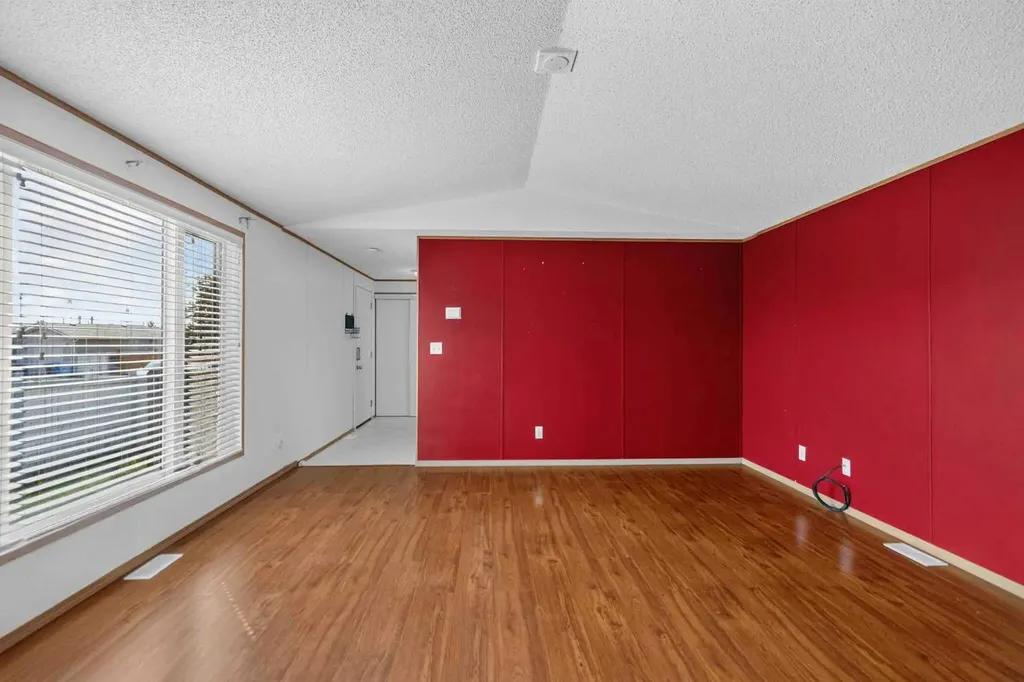 485 Harpe Way Fort Mcmurray AB T9K 2K7