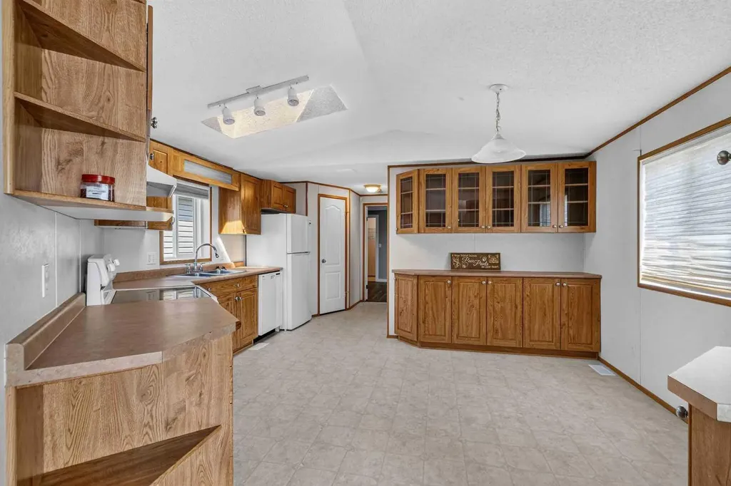 485 Harpe Way Fort Mcmurray AB T9K 2K7