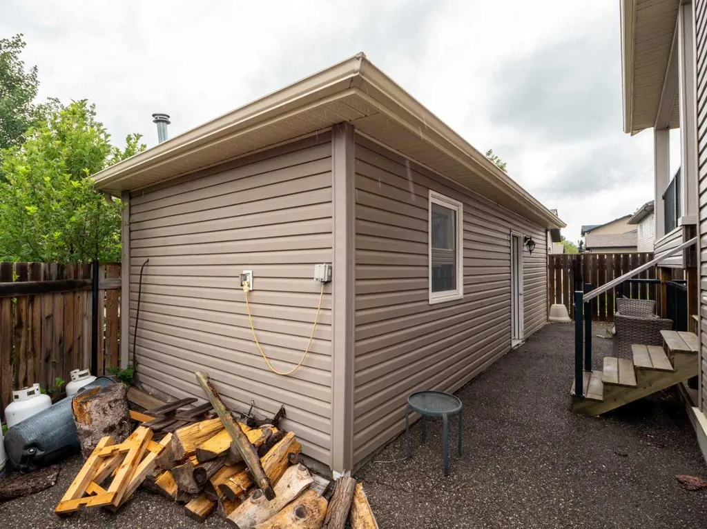 275 Mt Sunburst Way W Lethbridge AB T1K 2S6