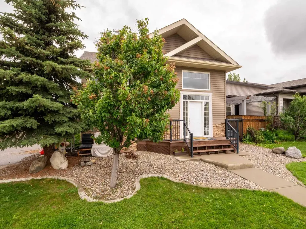 275 Mt Sunburst Way W Lethbridge AB T1K 2S6