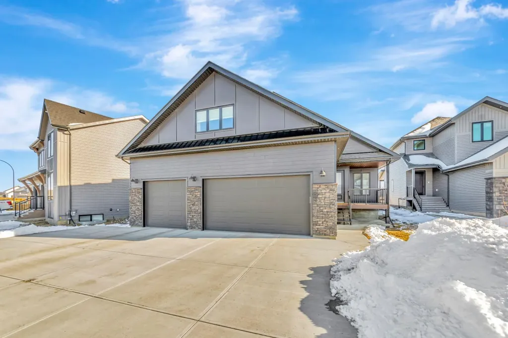1807 60a Avenue Close Lloydminster AB T9V 3S3