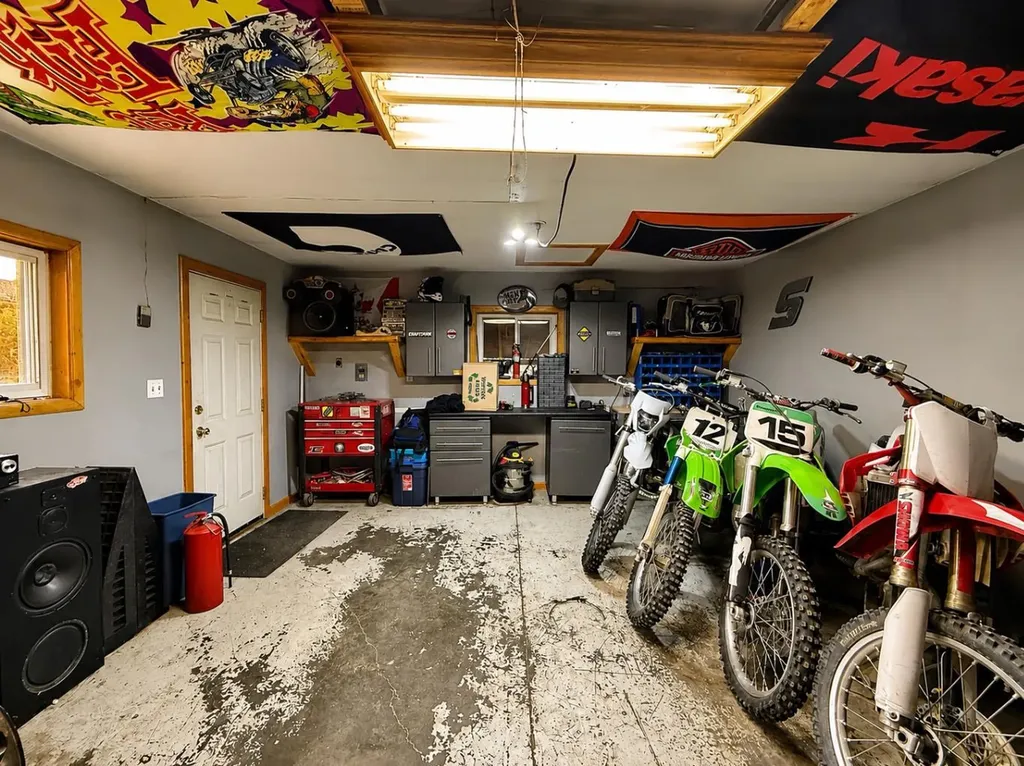 2119 23 Ave Close Bowden AB T0M 0K0