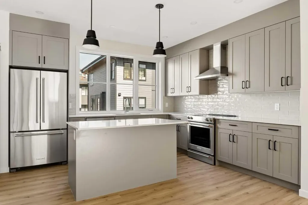 1453 Na'a Drive SW Calgary AB T3H 6H7