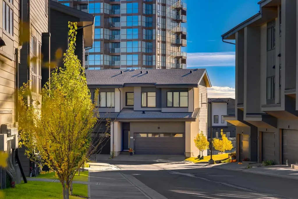 1453 Na'a Drive SW Calgary AB T3H 6H7