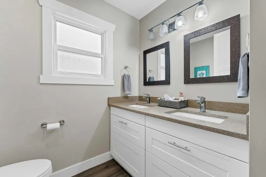 221 9 Street SW Medicine Hat AB T1A 4N8