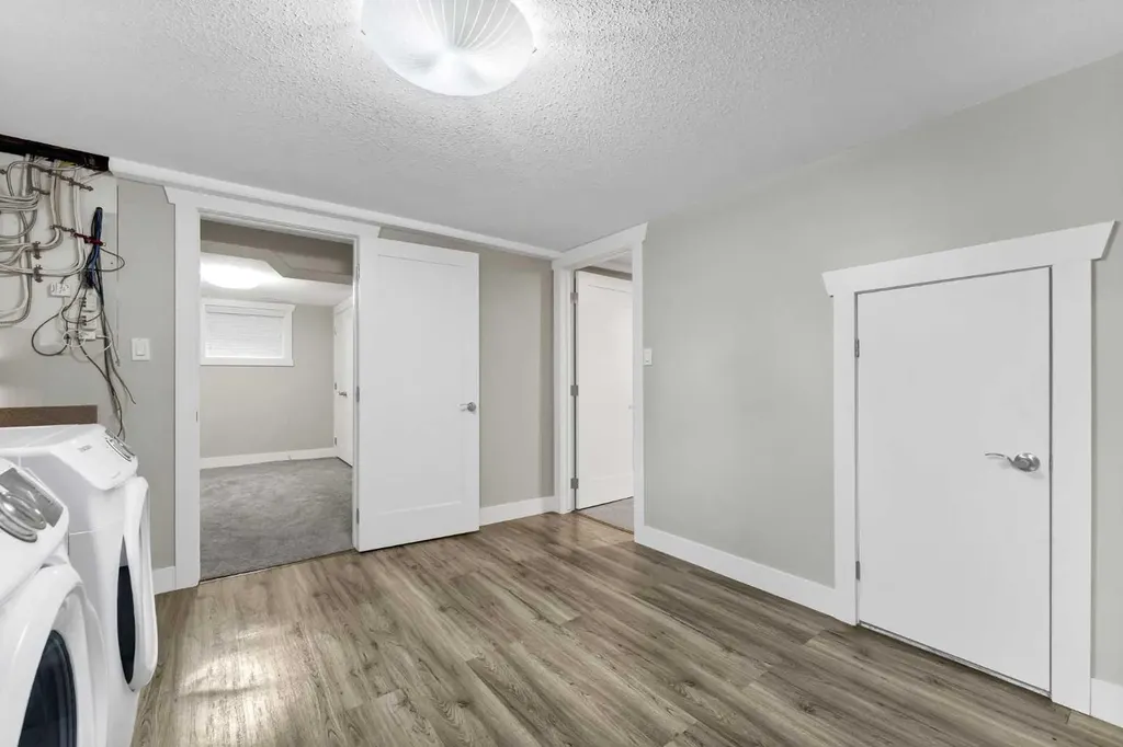 221 9 Street SW Medicine Hat AB T1A 4N8