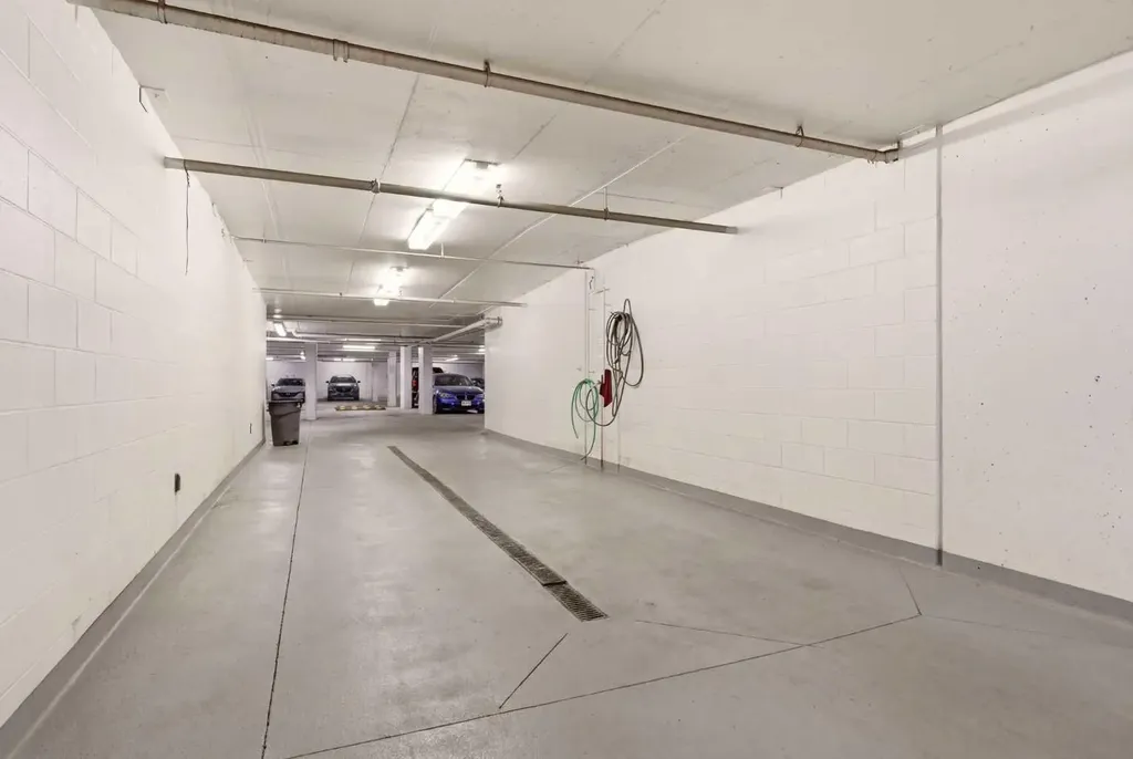 222 Riverfront Avenue SW Calgary AB T2P 0X2