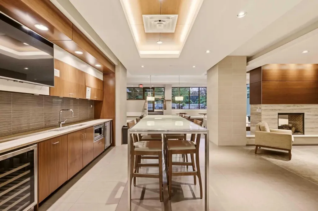 222 Riverfront Avenue SW Calgary AB T2P 0X2