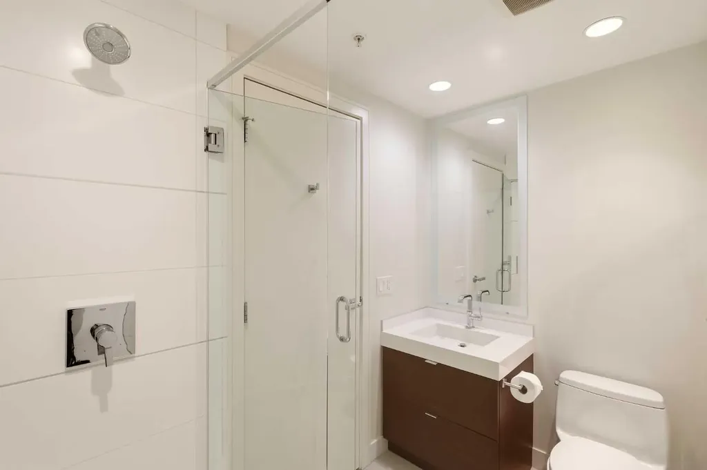 222 Riverfront Avenue SW Calgary AB T2P 0X2