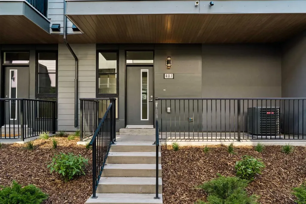 1453 Na'a Drive SW Calgary AB T3H 6H7