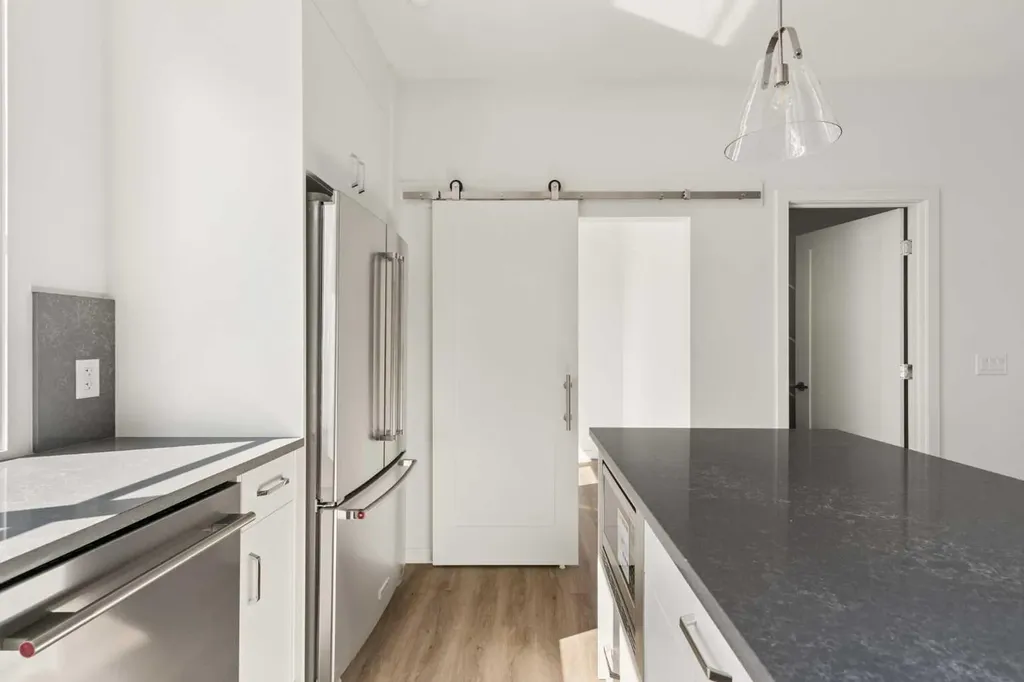 1453 Na'a Drive SW Calgary AB T3H 6H7