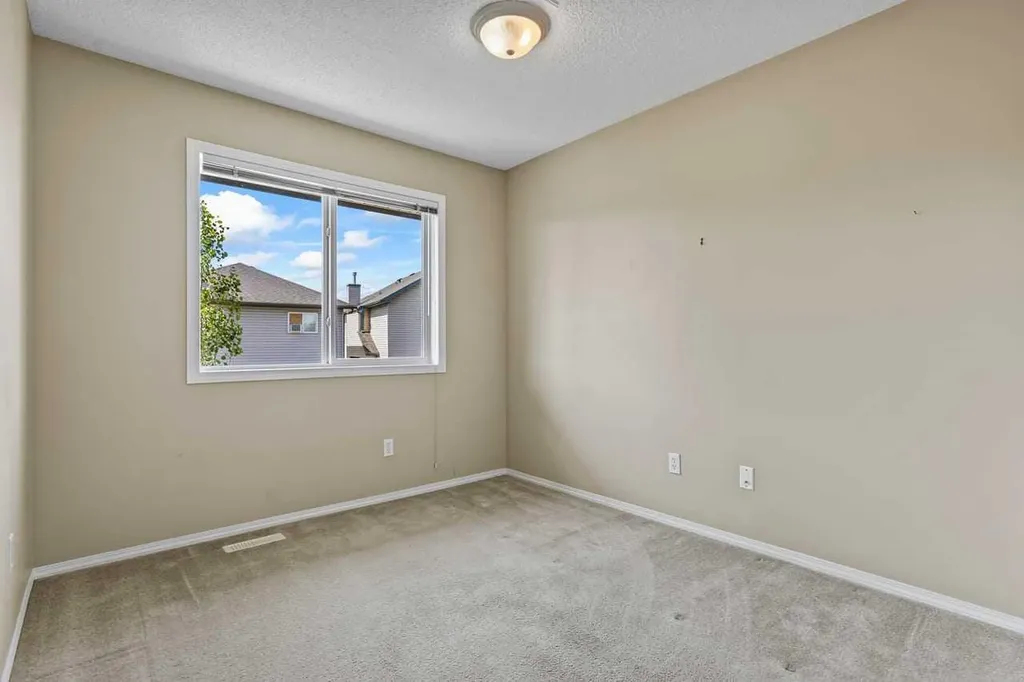 17 Citadel Point NW Calgary AB T3G 5L2