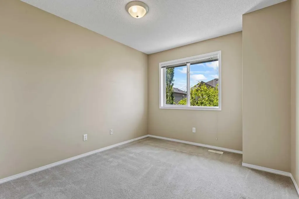 17 Citadel Point NW Calgary AB T3G 5L2