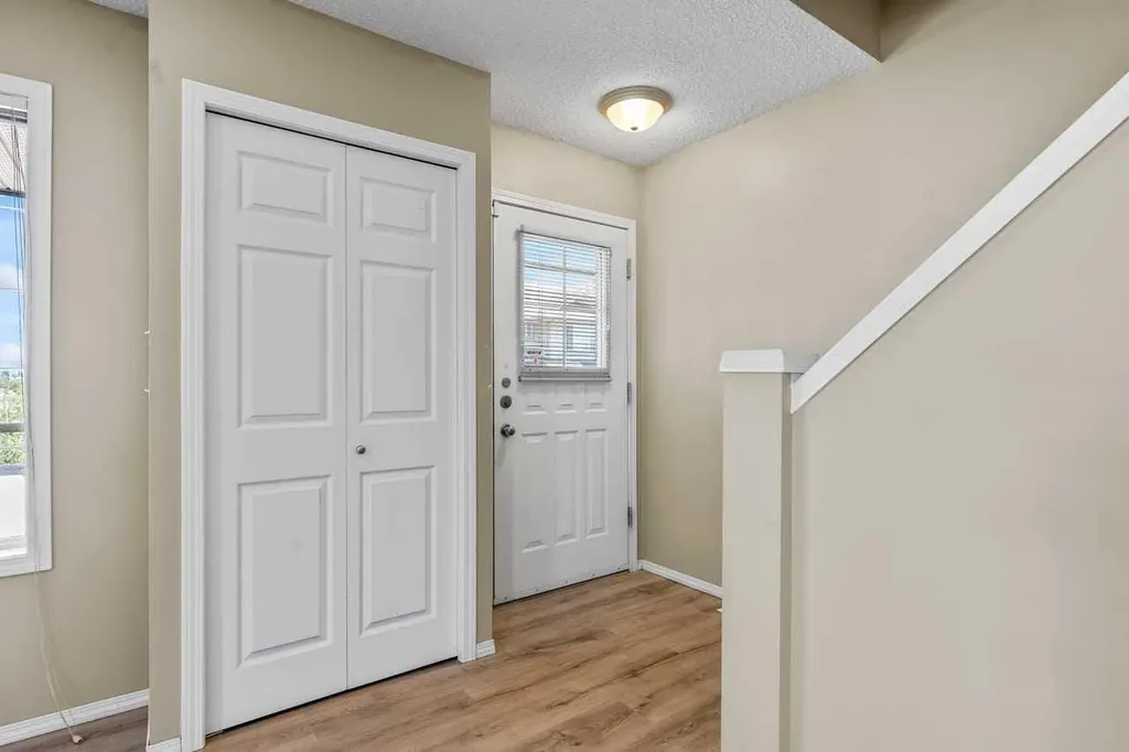 17 Citadel Point NW Calgary AB T3G 5L2