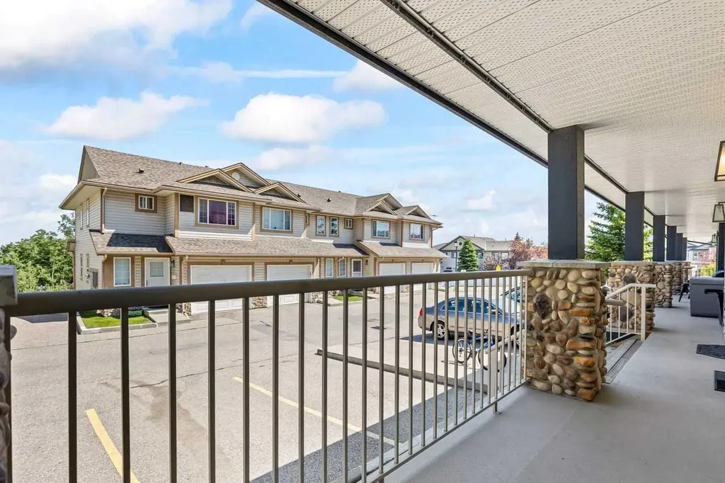 17 Citadel Point NW Calgary AB T3G 5L2