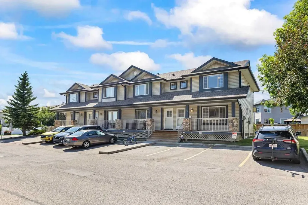 17 Citadel Point NW Calgary AB T3G 5L2