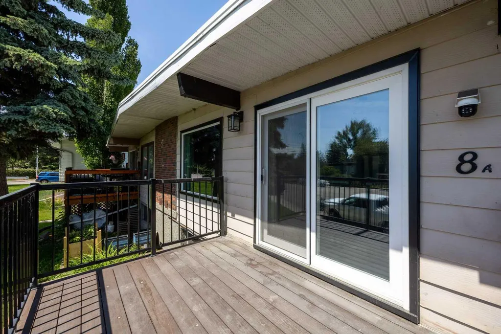 8A Arlington Bay SE Calgary AB T2H 2B2