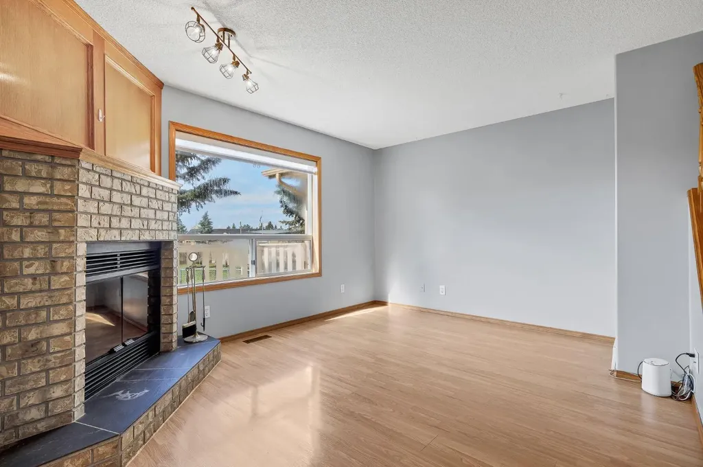 98 Everglade Drive SE Airdrie AB T4B 2E8