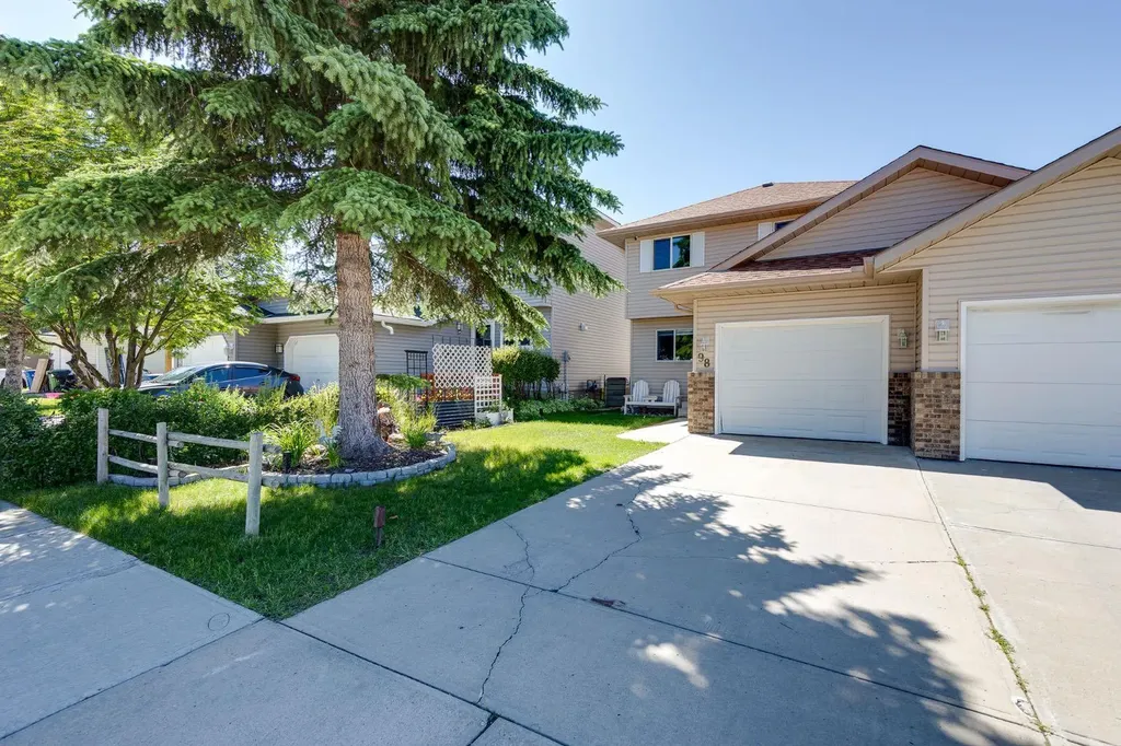 98 Everglade Drive SE Airdrie AB T4B 2E8