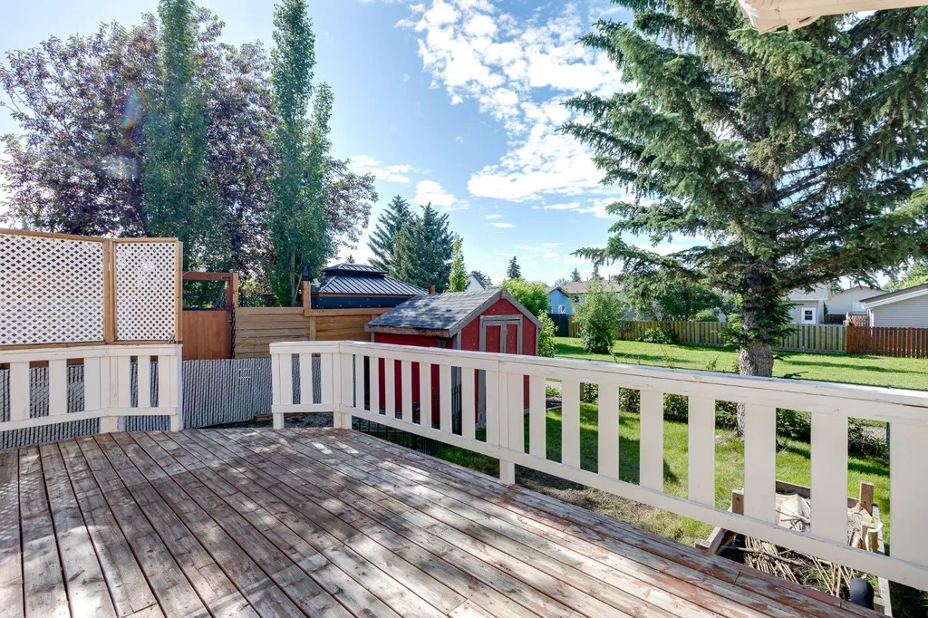 98 Everglade Drive SE Airdrie AB T4B 2E8